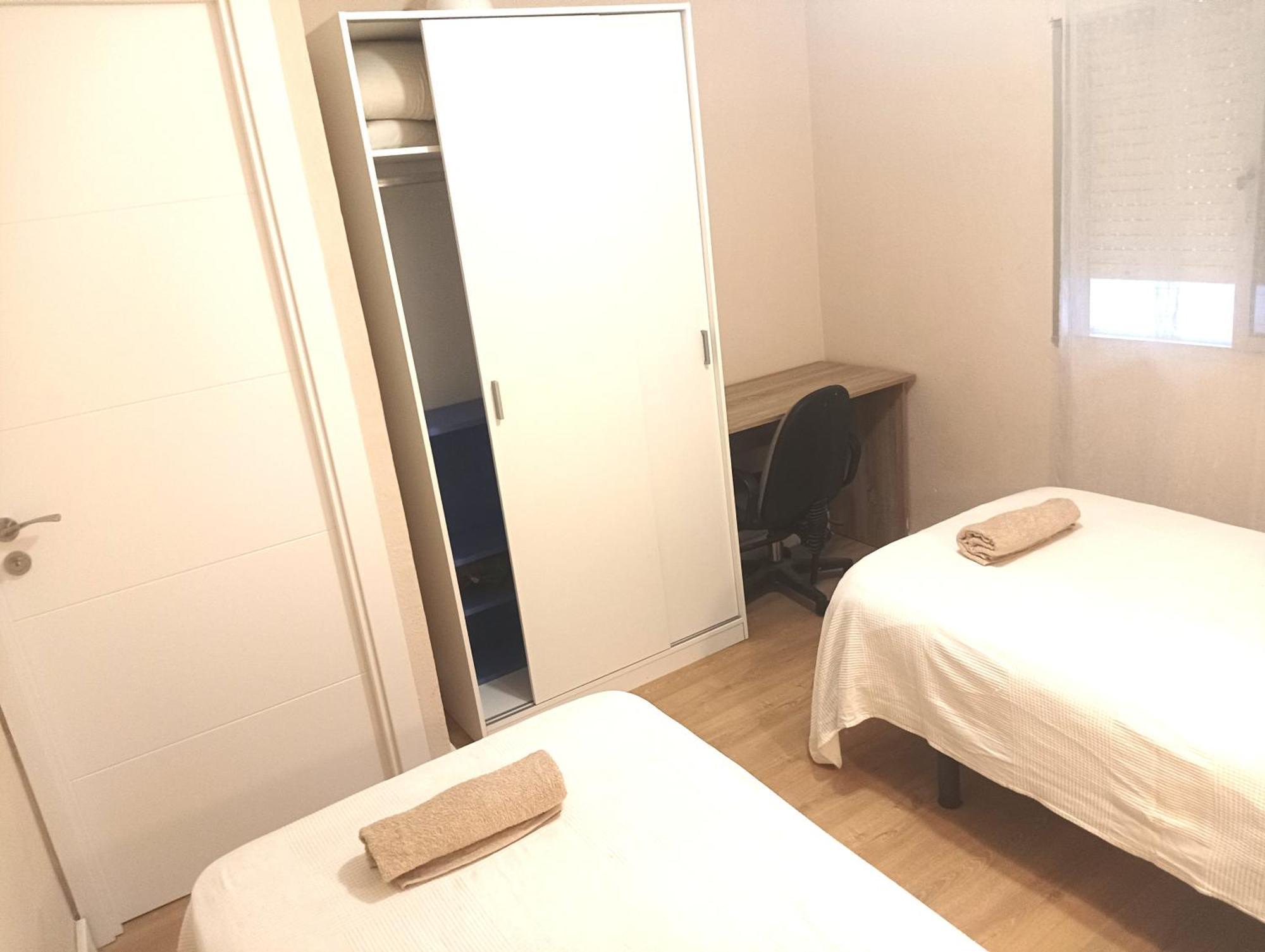 Habitaciones En Apartamento Compartido Delicias Room Cerca Del Mar, Aeropuerto, Ave Y Metro Málaga Zimmer foto